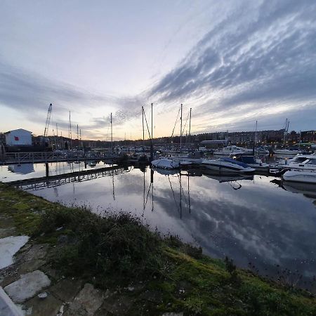 Marina House Lägenhet Whitby Exteriör bild